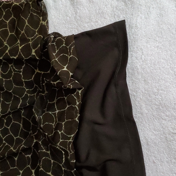 RAFAELLA Women's Brown/Cream Print Blouse-Scoop Neck-Sheer 3/4 Sleeves-EUC-Sz M - Picture 9 of 12